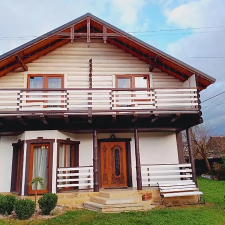 Villa Zgarda1 Mykulychyn Exterior photo